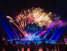 下载烟花秀游戏手机版(烟花秀模拟器103523下载)-第3张图片-QuickQ官网